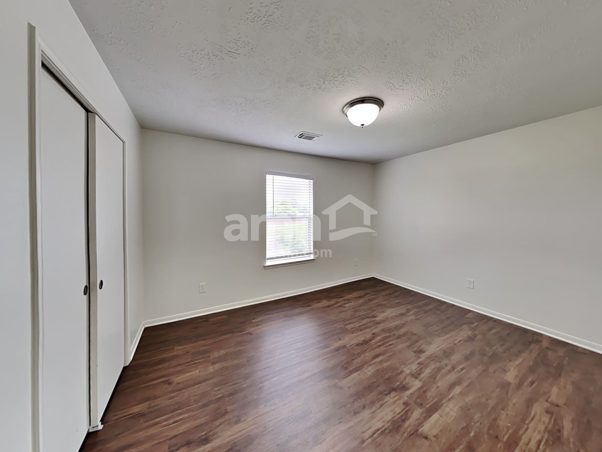 Building Photo - 9423 Eaglewood Spring Dr