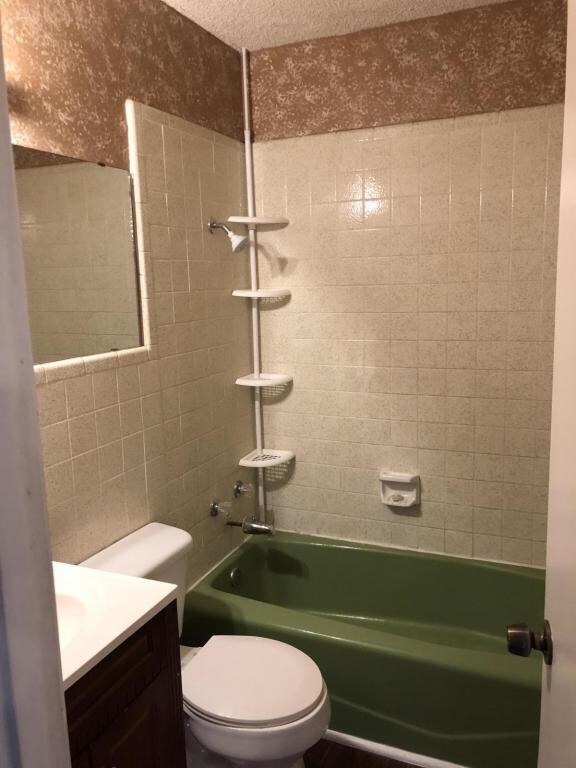 Building Photo - 615 Bishop