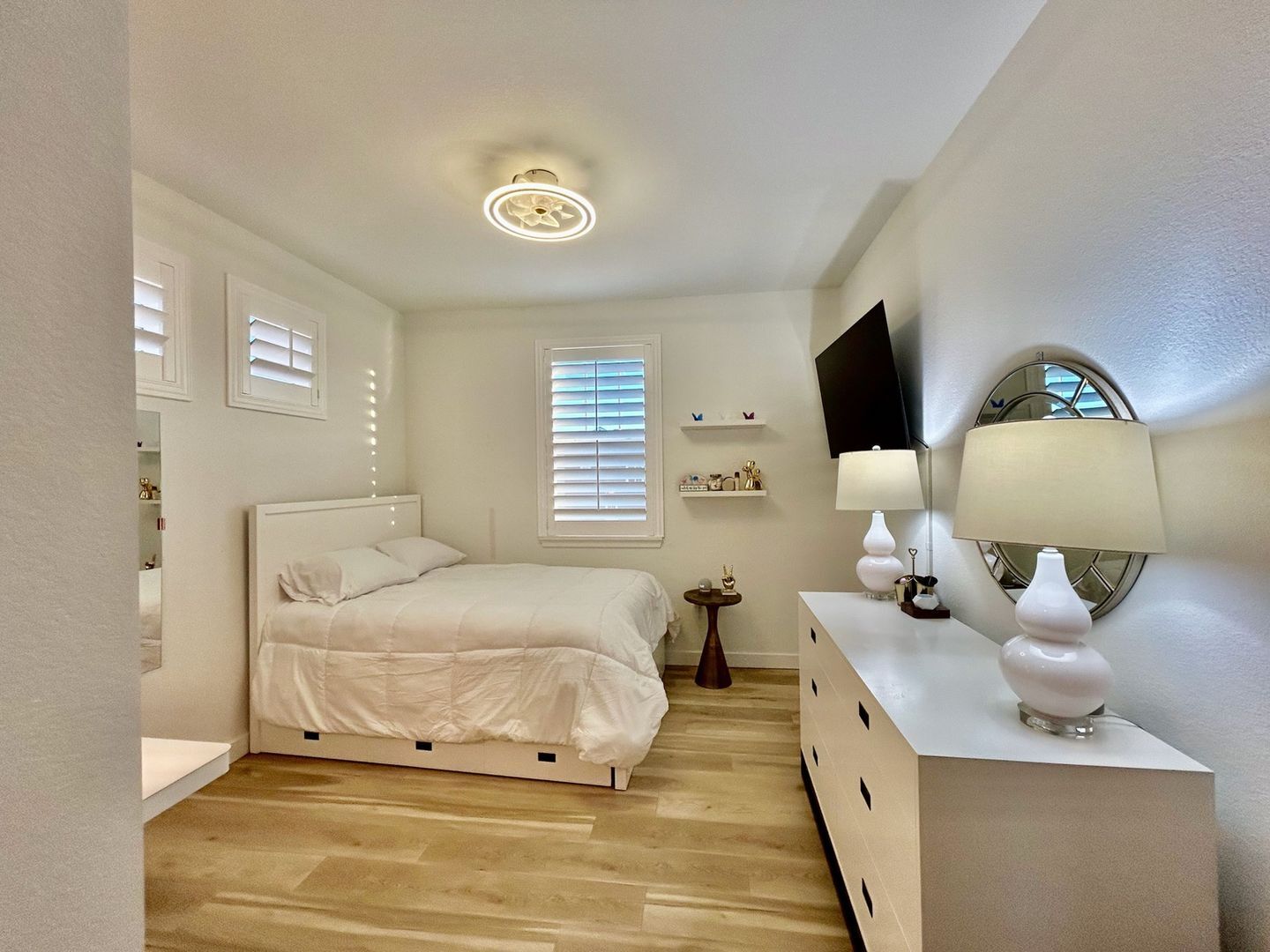 Building Photo - 821 Wildrose Pl