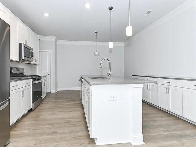 Building Photo - Build Equity While Leasing - Lease-to-Own