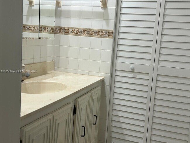 Building Photo - 3651 Environ Blvd