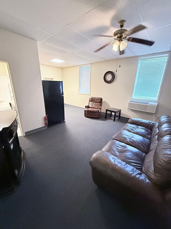 Building Photo - Broadway Lofts - All Bills Paid - Downtown Drumright