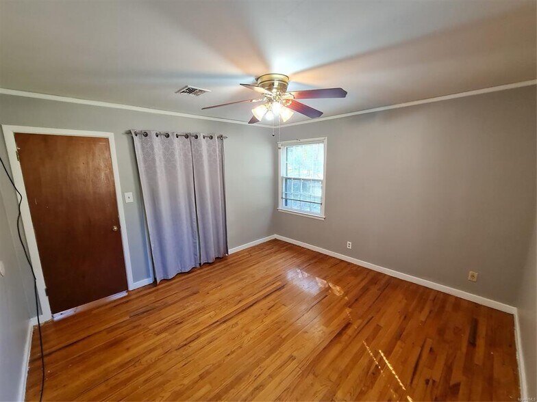 Building Photo - 959 Green Ridge Ct