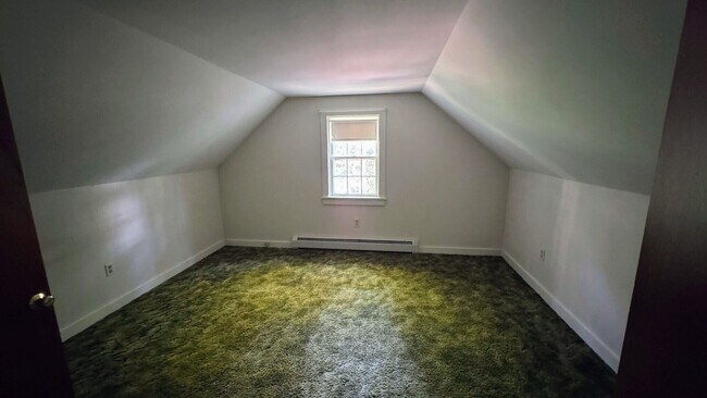 Building Photo - 38 Diamond Dr