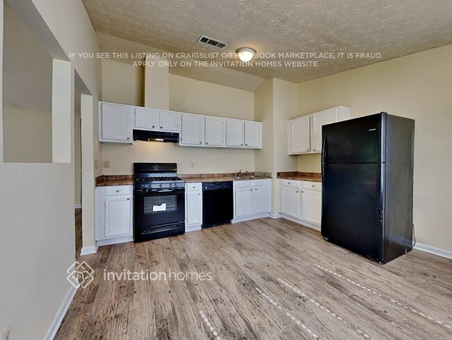 Building Photo - 2795 Wildflower Ln SW