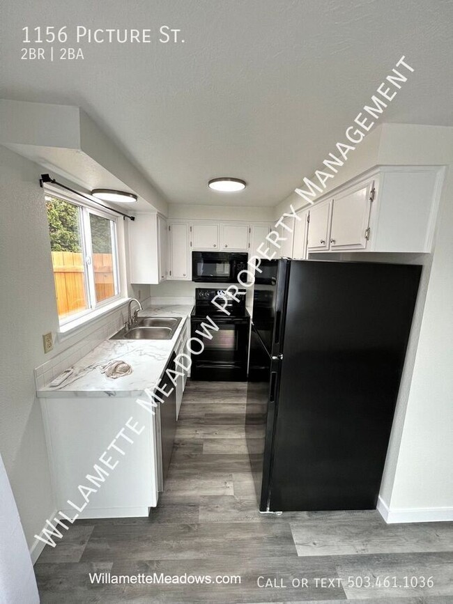 Building Photo - Stylish & Modern 2BR Townhouse on a Privat...