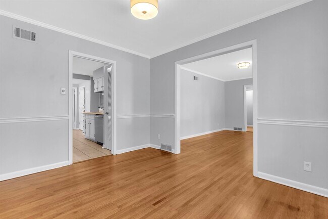 Building Photo - 1130 Wheaton St