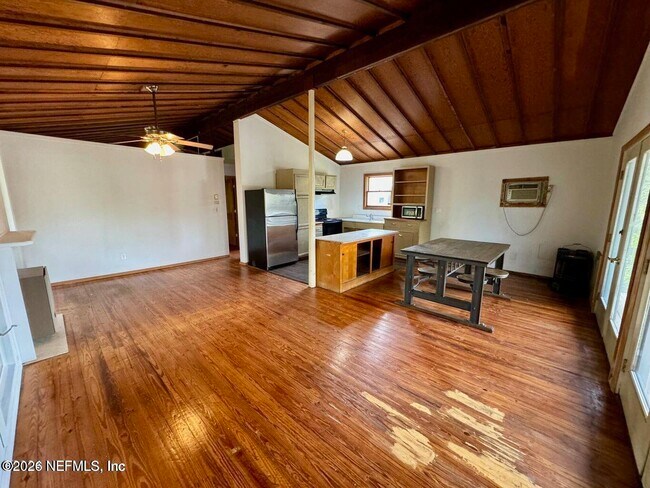 Building Photo - 1457 Challen Ave