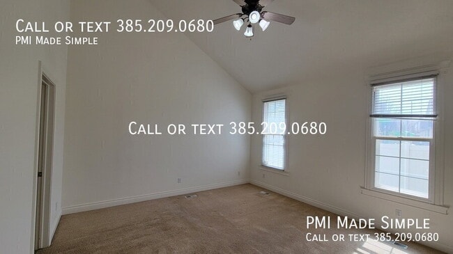 Building Photo - 3042 E Somerset Dr