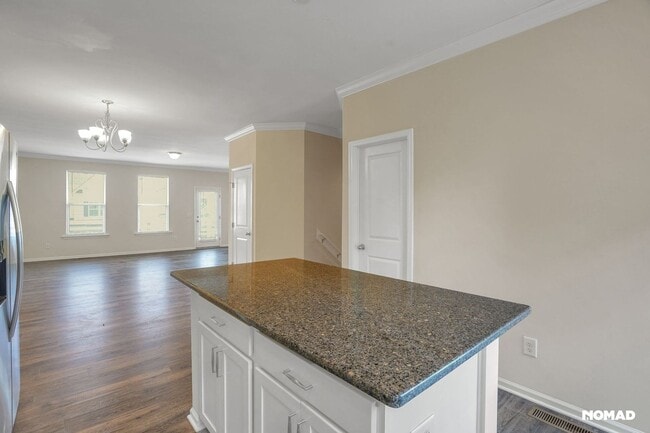 Building Photo - Charming 4BR Townhome in Apex