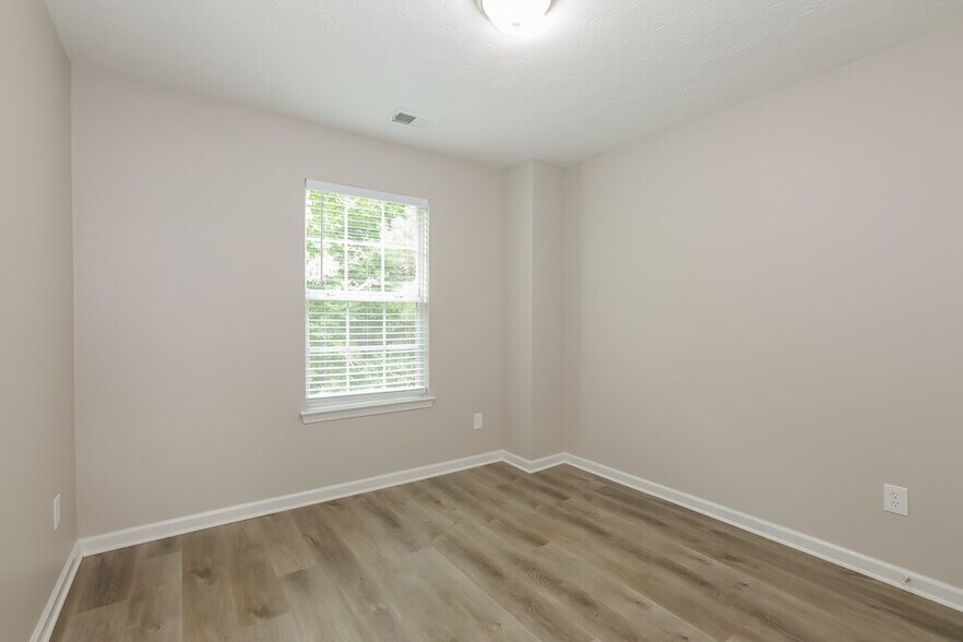 Building Photo - 316 Nunnally Dr