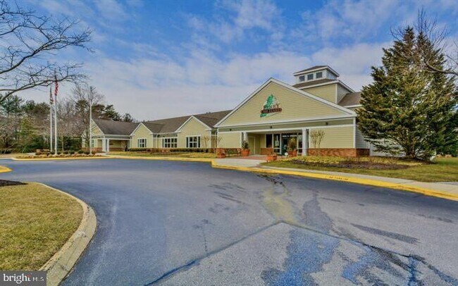 Building Photo - 2440 Blue Spring Ct