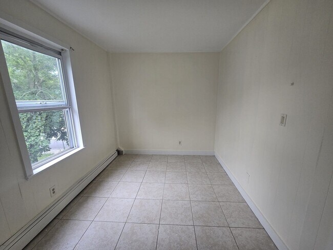Building Photo - 111 Brookline St