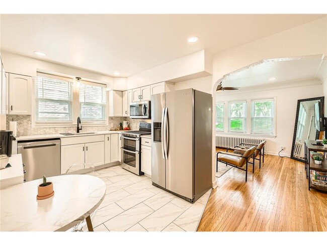 Building Photo - 3805 France Ave S