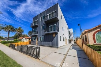 Building Photo - 2012 S Dunsmuir Ave