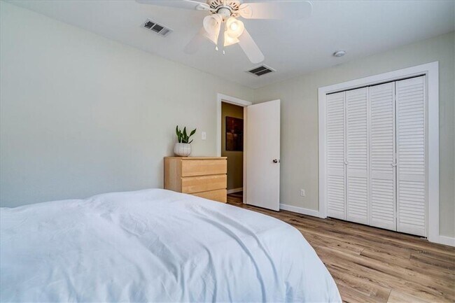 Building Photo - 11322 Bristle Oak Trail