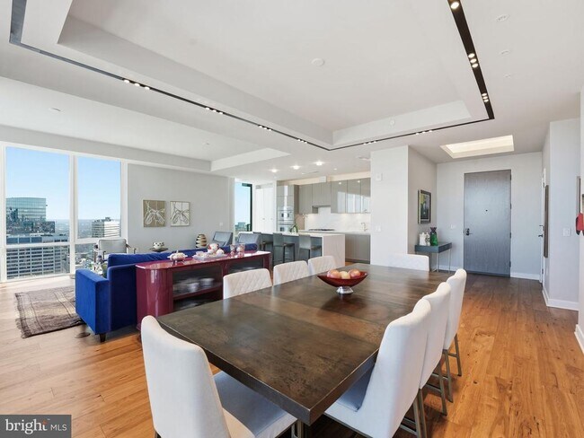 Building Photo - 1781 N Pierce St