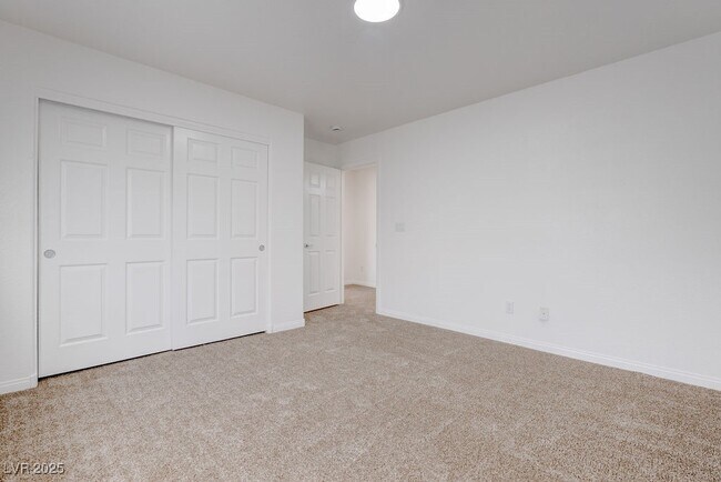 Building Photo - 6027 Gordon Creek Ave
