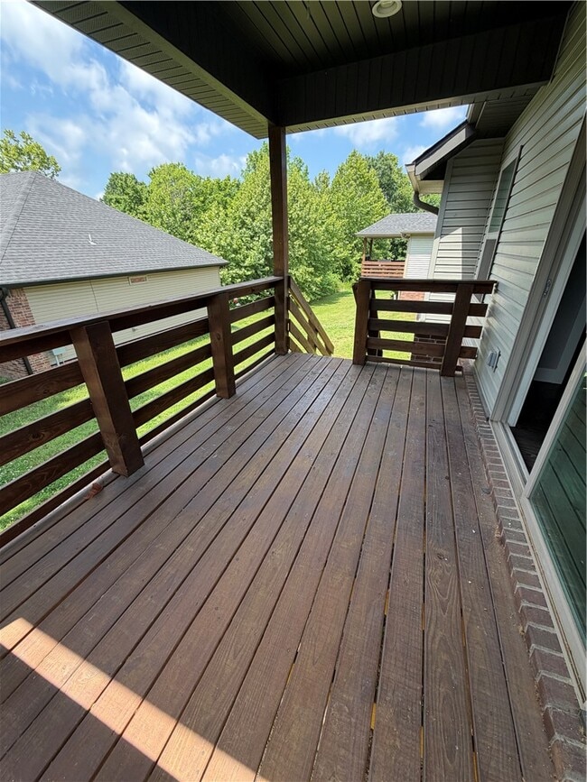 Building Photo - 2055 E Peppervine Dr