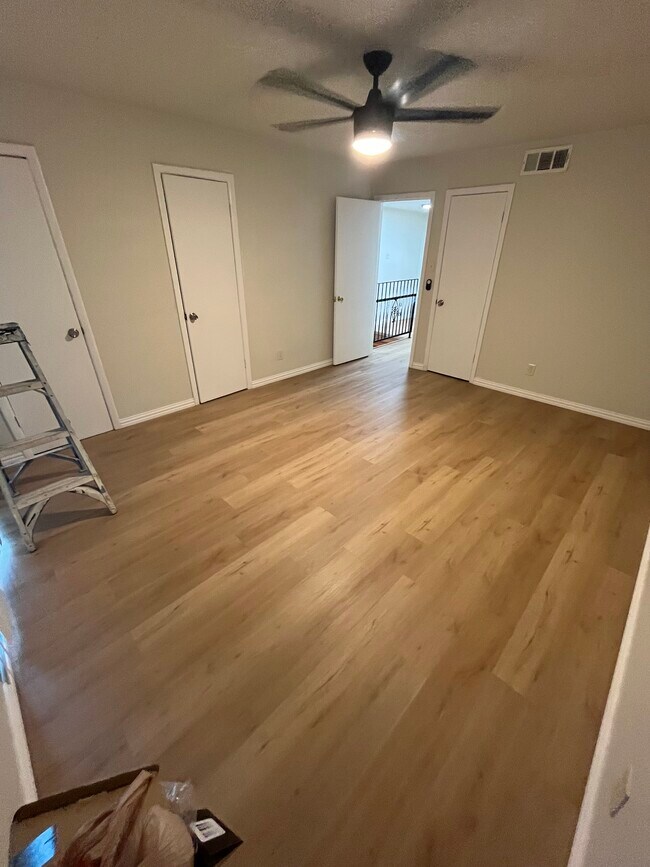 Building Photo - 408 Carter Dr