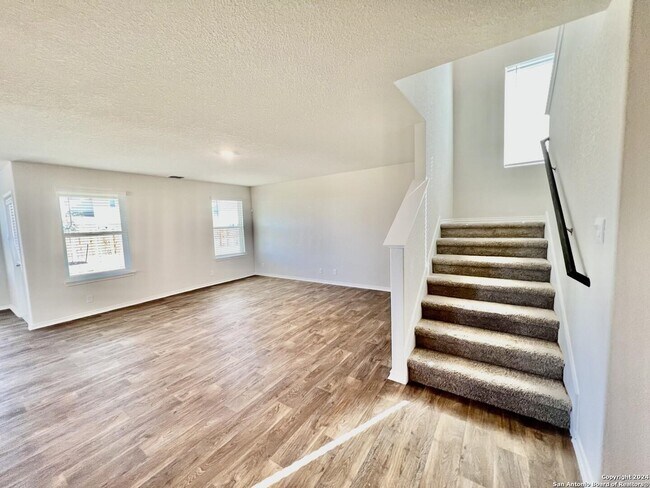 Building Photo - 13806 Vly Patch