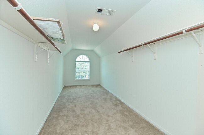 Building Photo - 6314 Bennington Springs Dr