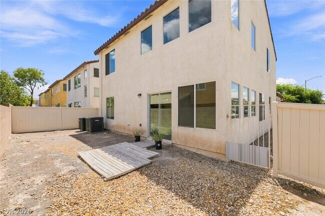Building Photo - 2780 Kona Crest Ave