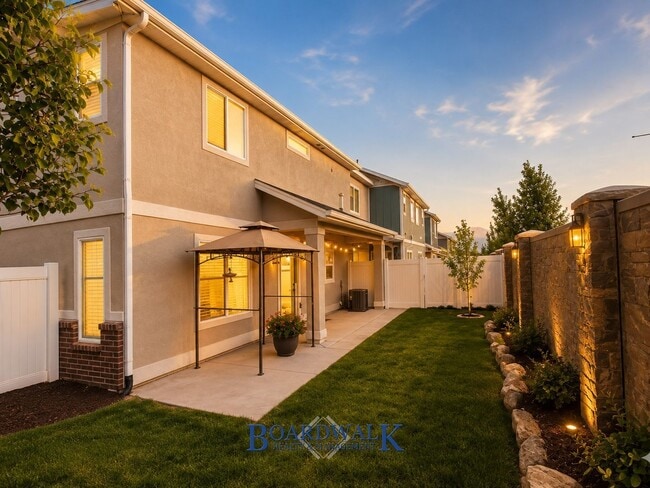 Building Photo - 5397 Borglum Ln