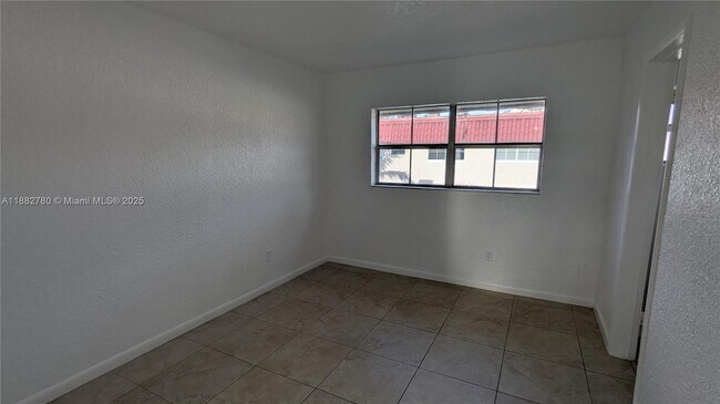 Building Photo - 8650 SW 67th Ave
