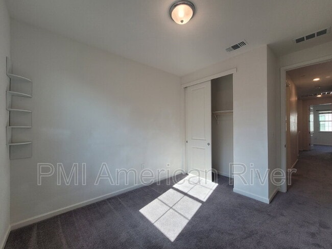 Building Photo - 4371 Garonne Walk