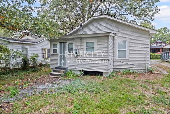 Building Photo - Cute 2 bedroom / 1 bathroom home in 38111 !!!!!! Section 8 clients are welcomed, PRICE DROP !!!