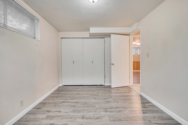 Building Photo - 2551 Elm Ave