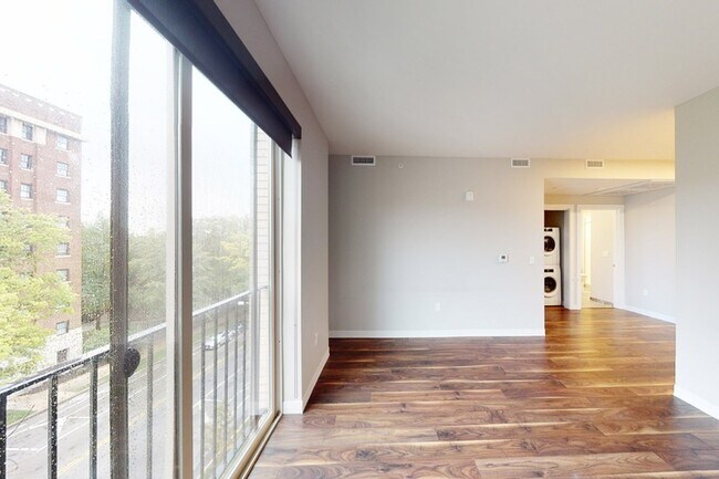 Floorplan - 520 E Armour