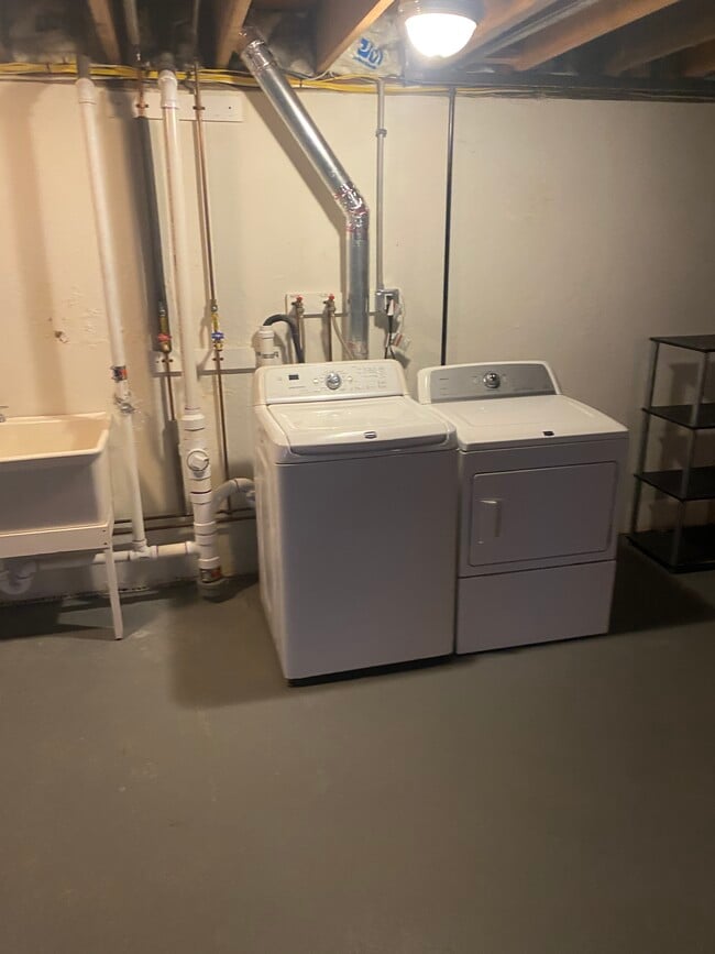 Building Photo - 61 Fulton St