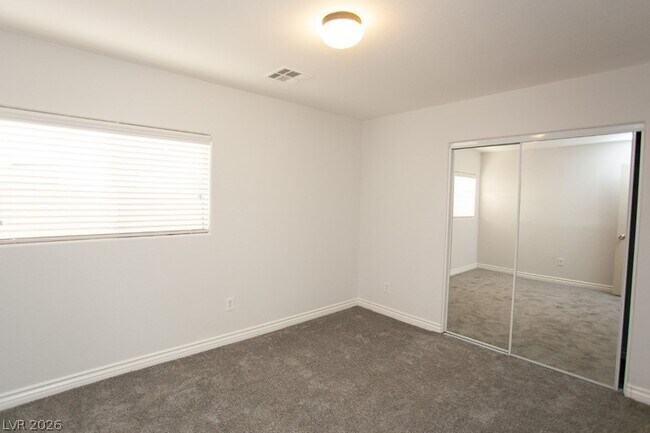 Building Photo - 6525 Cedar Waxwing St