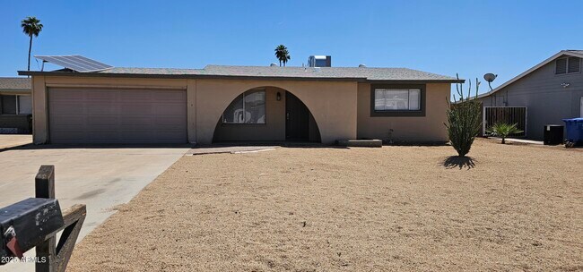 Primary Photo - 12035 N 46th Ln