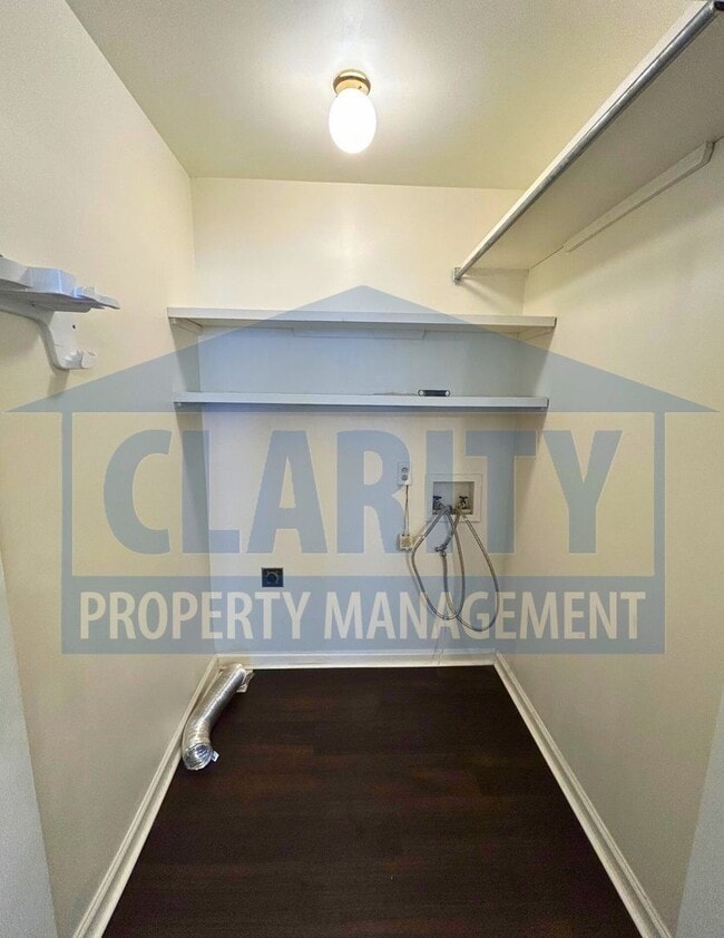 Building Photo - 3-bedroom condo w/ attached garage!