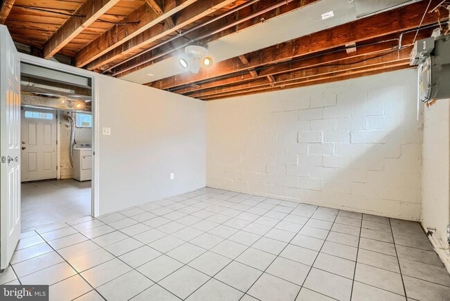 Building Photo - 7002 Conley St