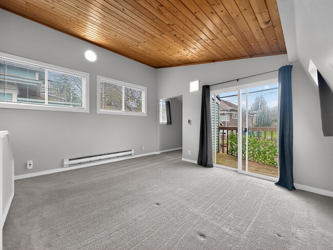 Building Photo - 5521 Brooklyn Ave NE