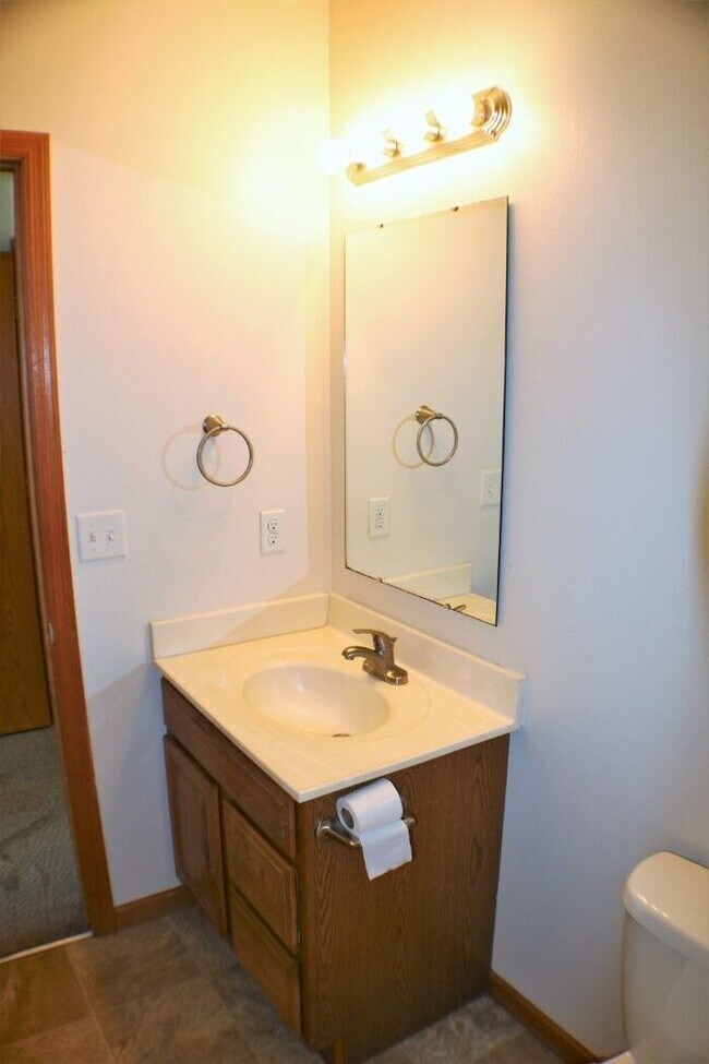 Building Photo - $1,325 | 2 Bedroom, 2 Bathroom CONDO | PET Friendly* | Available for August 1st, 2026 Move In!