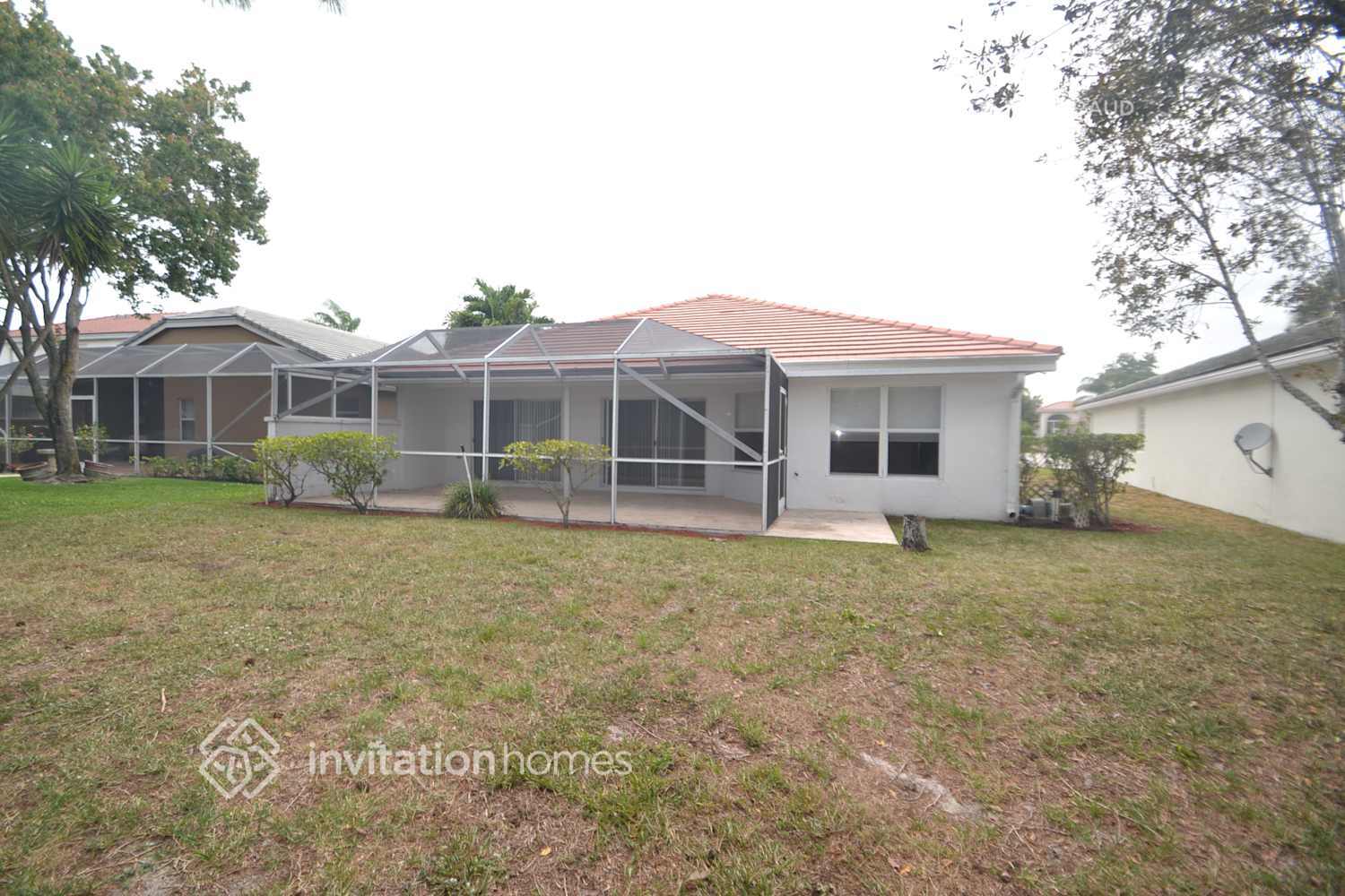 Building Photo - 1796 S Club Dr