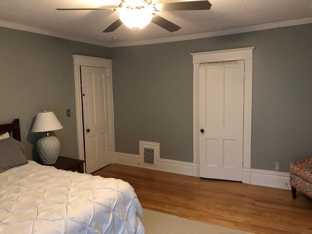 Building Photo - 209 Garland St E