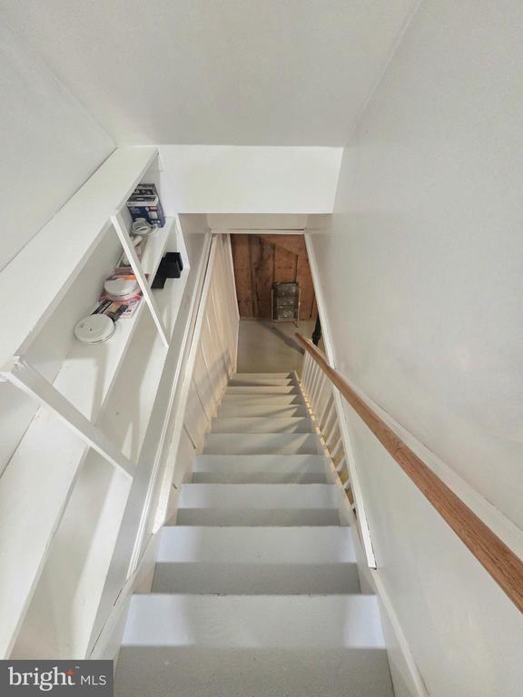 Building Photo - 111 Tamarisk Ct