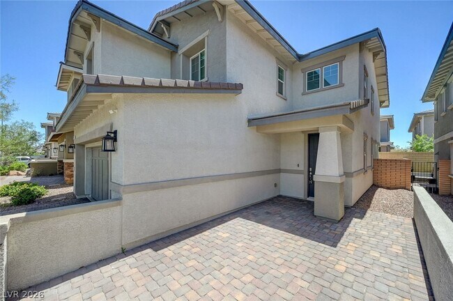 Building Photo - 185 Lilt Ave