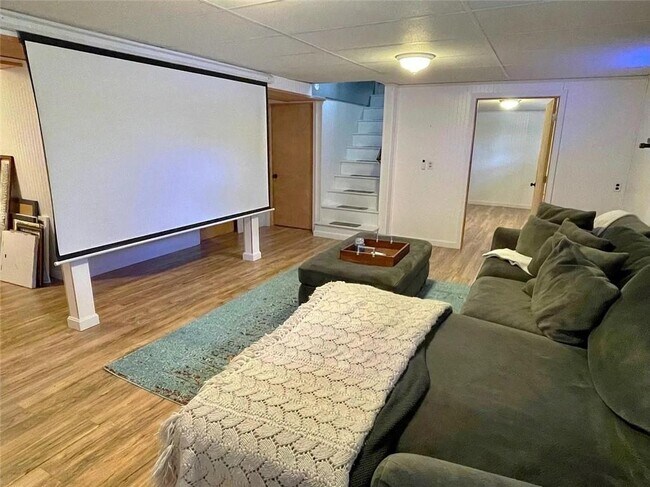 Building Photo - 30 Althea Dr