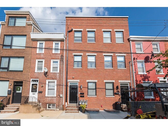 Building Photo - 1253 N Mascher St