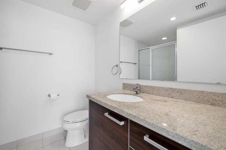 Building Photo - 185 SW 7th St