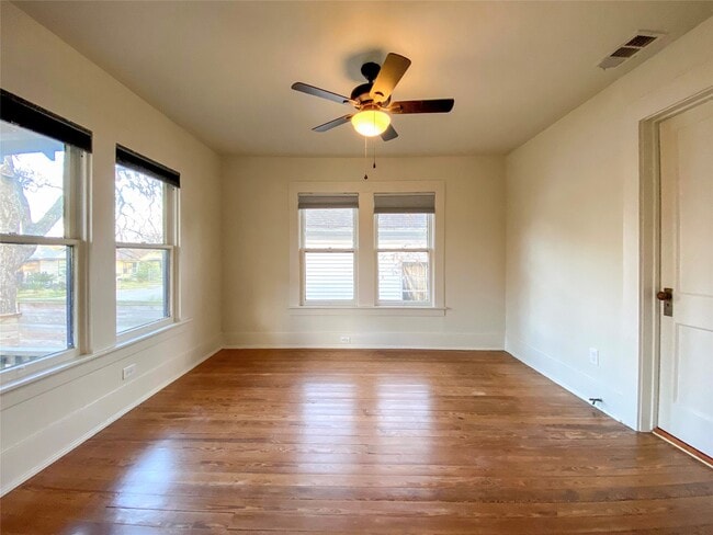 Building Photo - 7924 Ford St