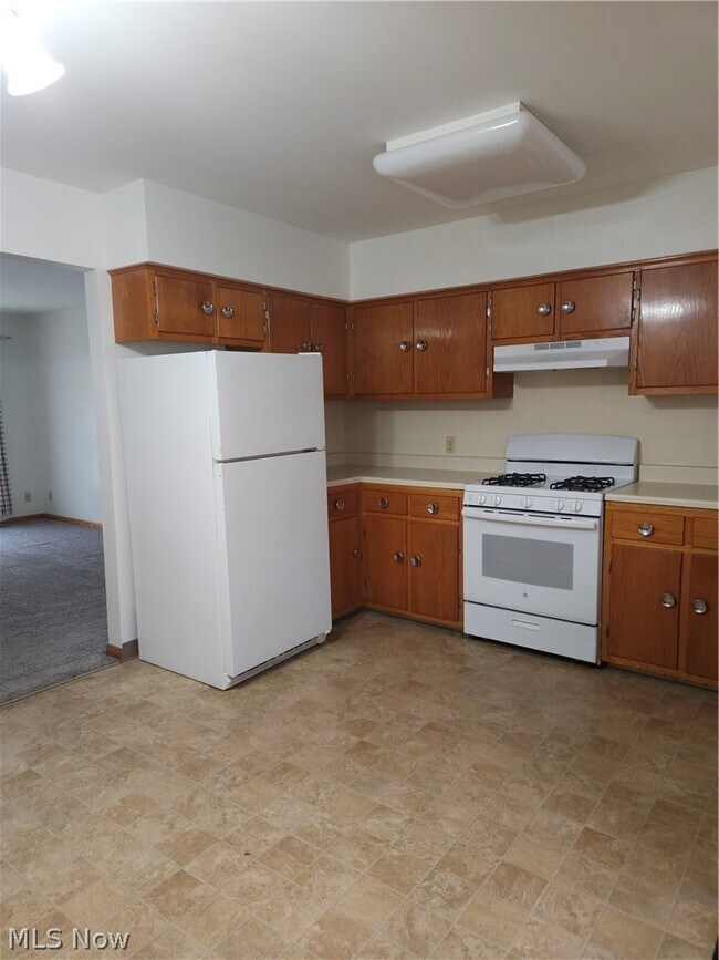 Building Photo - 567 Stetler Ave