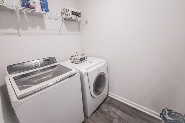 Building Photo - 4013 Calabash Ct